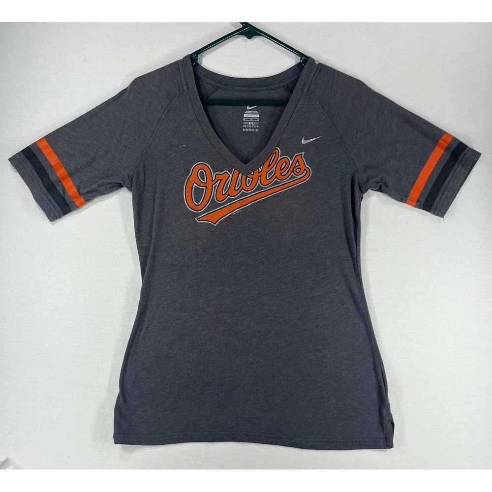 Nike Baltimore Orioles MLB Women Gray V-Neck T-Shirt Medium 25900X-OR5